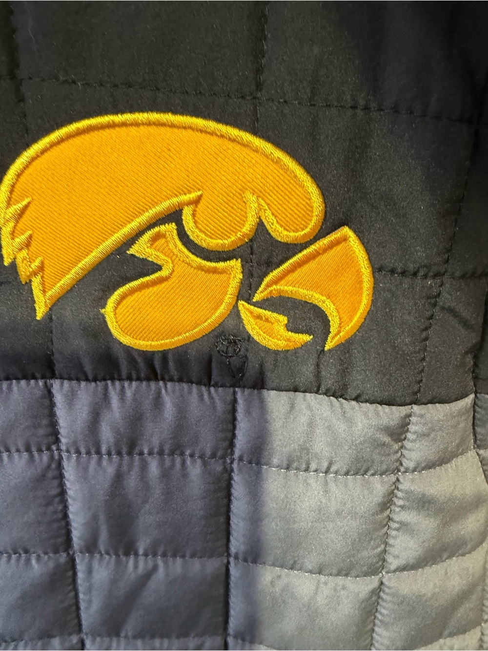 Men's Jacket - Label View - Picture 3 of 4